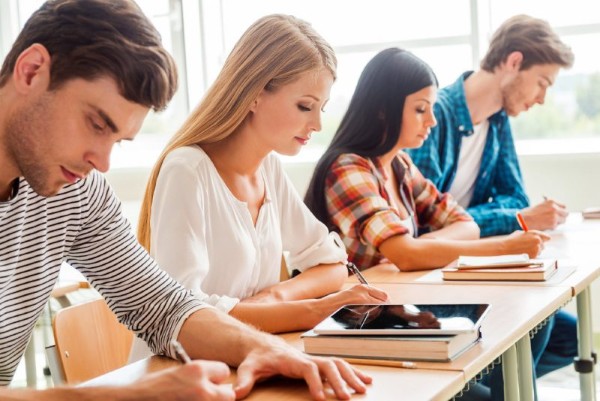 Câu hỏi thường gặp về refer