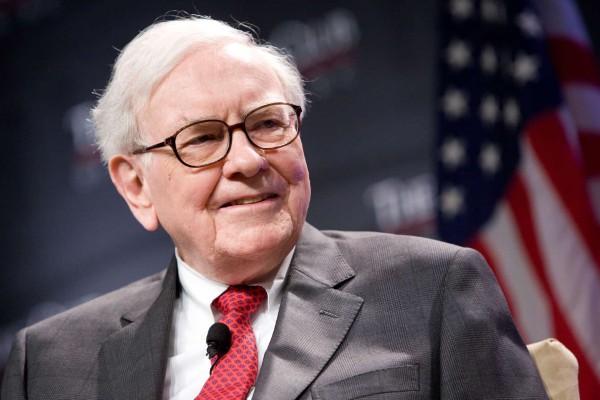 Warren Buffett CEO của Berkshire Hathaway
