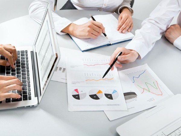Các ngành học sẽ giúp bạn xây dựng nền tảng kiến thức và kỹ năng cần thiết cho vị trí CEO